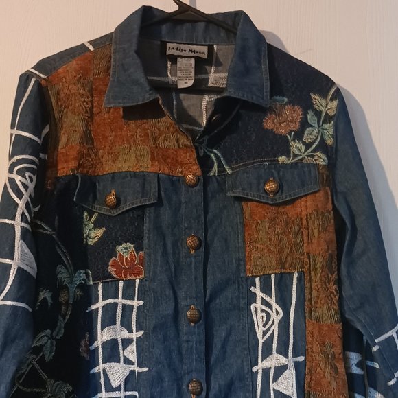 Indingo Moon Medium‎ Jacket Tapestry & Embroidery  on Denim - Picture 1 of 7